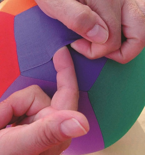 Der Luftmatz® Unwuchtball Ø27cm bunt inkl. Ballon