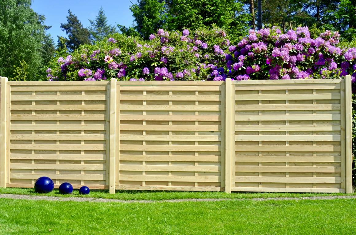 BAIKAL Sichtschutz 180x180cm, sibirische Lärche, geschlossen, von T&J