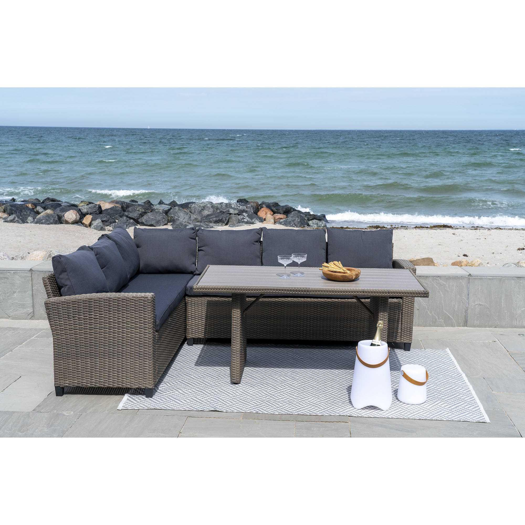 Asolo Lounge Set aus grauem Kubu-Rattan mit Kissen inkl. Couchtisch