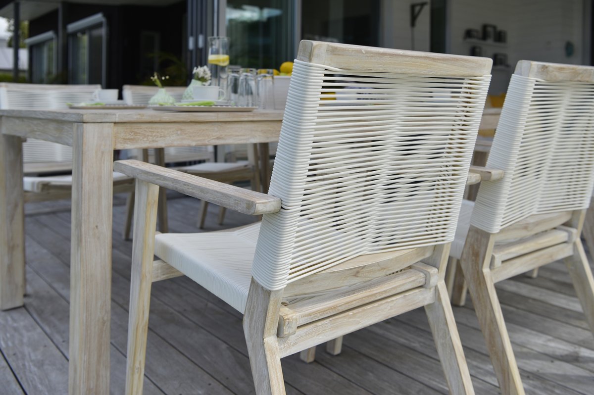 Wellington Dining-Sessel Teak whitewashed mit Spaghettigeflecht weiß